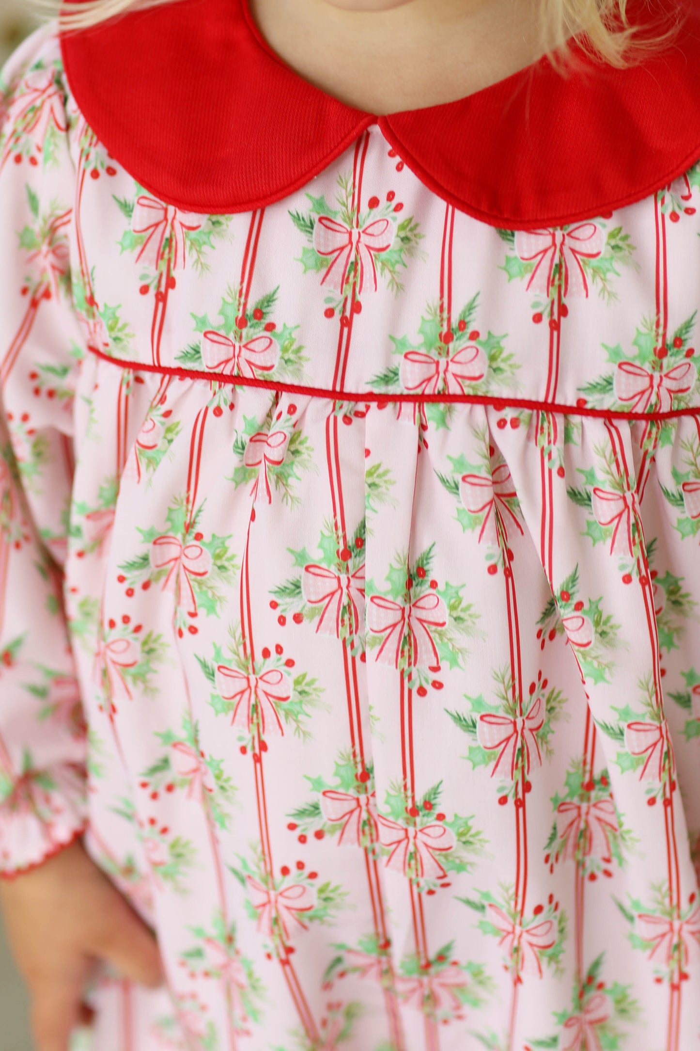 Bow Holly Print Red Collar Ruffle Bubble