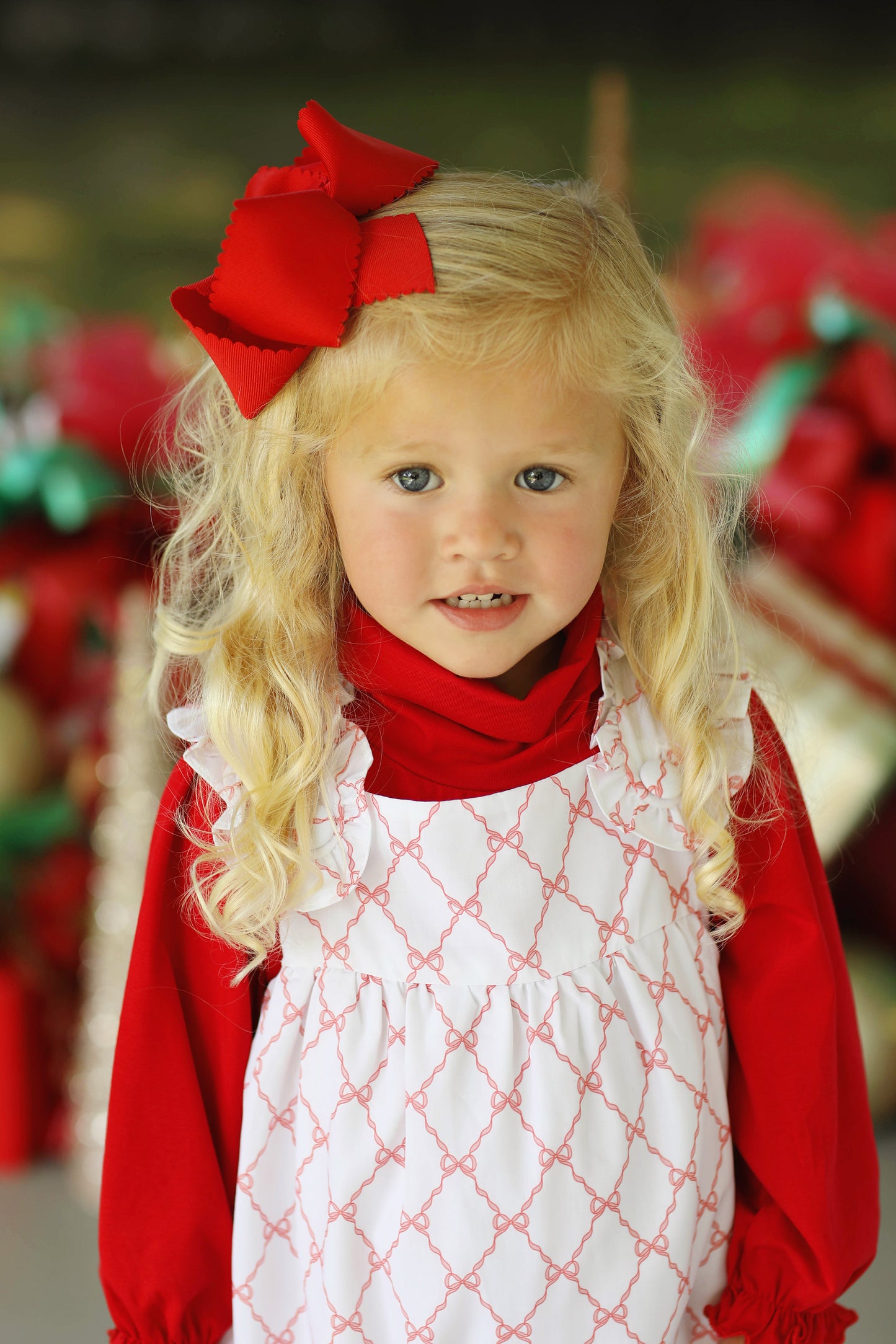 Red Bow Trellis Print Turtleneck Bubble Set